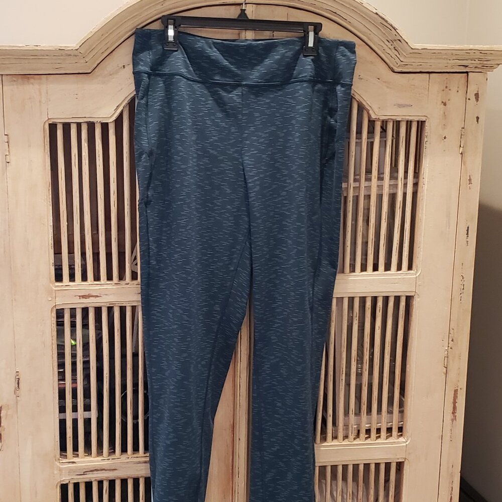 Duluth Trading Company Straight Leg Athletic Green Pant